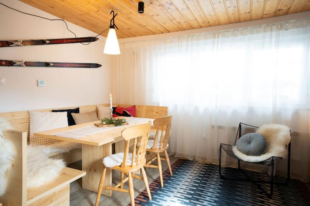 Ski Hut Smucka Kranjska Gora Exterior foto